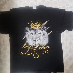 Gildan Black and Gold Lion Kids T-Shirt